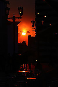 写真の魔法 -神戸・ハーバーランド夕陽－